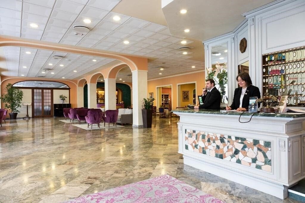Вид Columbia Terme 3*