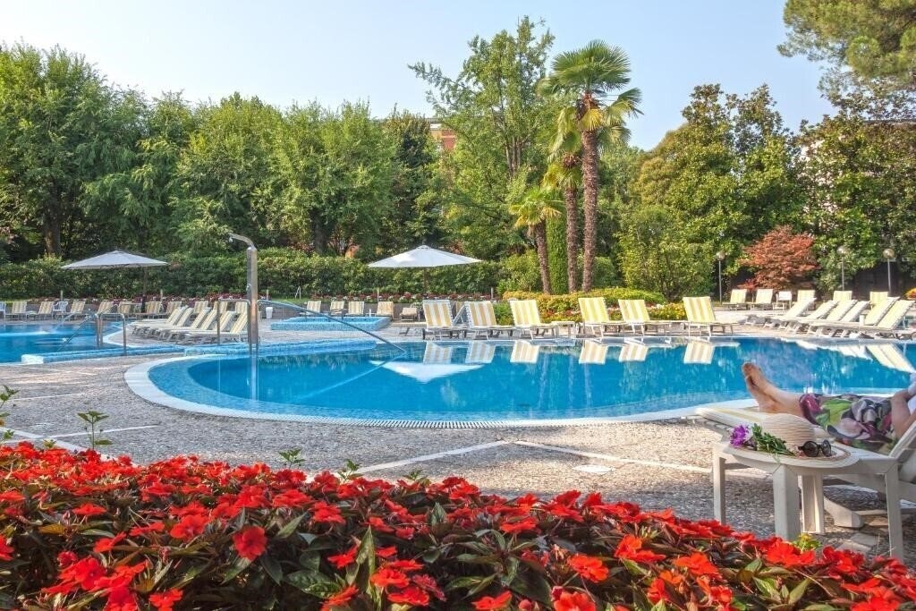 Готель Hotel Terme Bristol Buja 5*