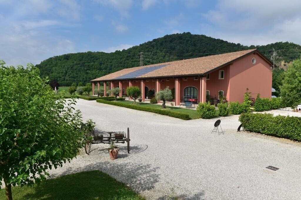 Вид Tenuta Monterosso 3*
