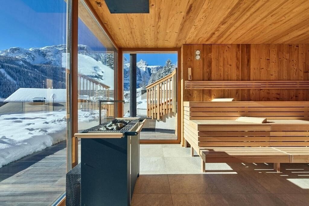 Панорама Sassongher 5*