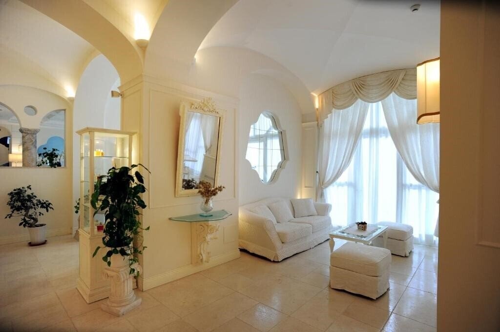 Територія Minori Palace 4*