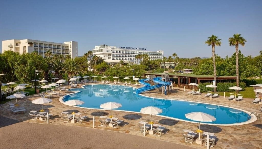 Вид Gran Serena Hotel (ex. Granserena Hotel, Serena Grand Hotel (Torre Canne Di Fasano)) 4*