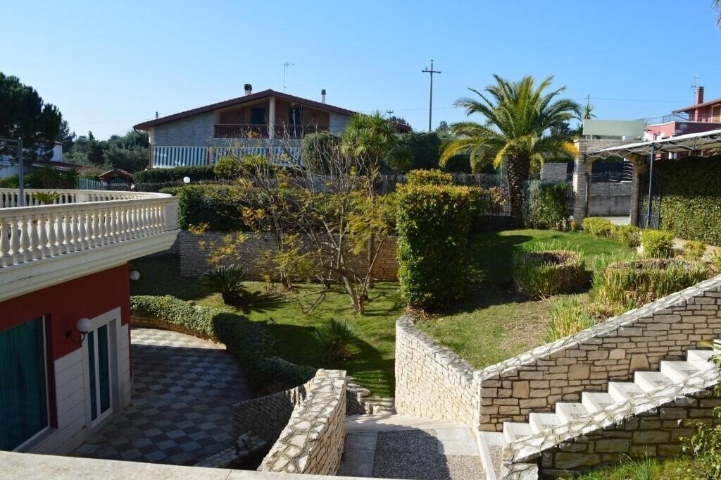 Панорама Parco Serrone 4*