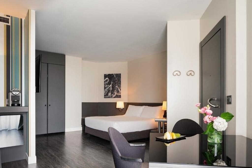 Готель The Nicolaus Hotel Bari 4*