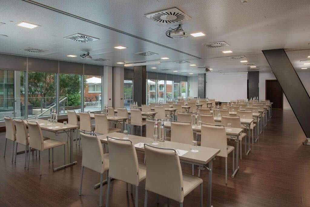 Апартаменты Nh Orio Al Serio 4*