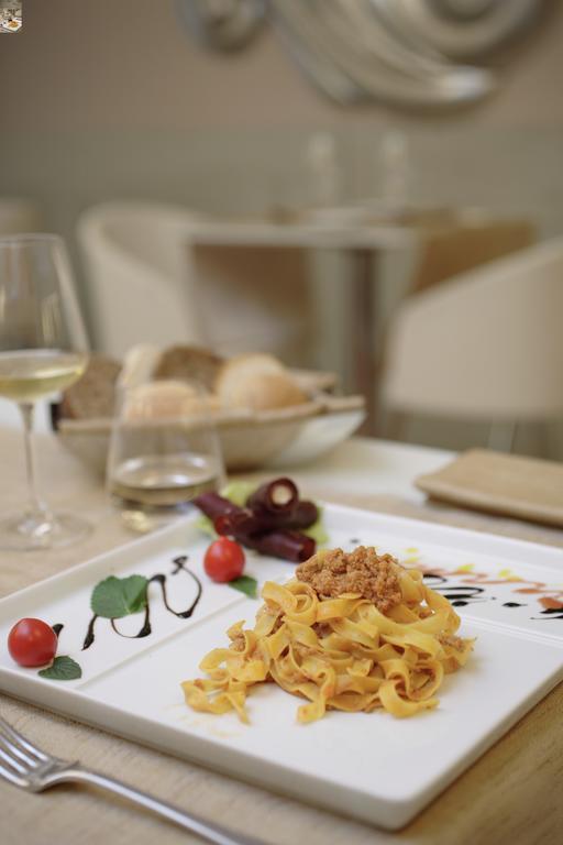 Панорама 4 Viale Masini Design Hotel 4*