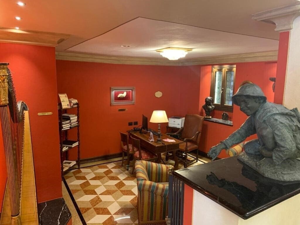 Апартаменти Art Hotel Commercianti 4*