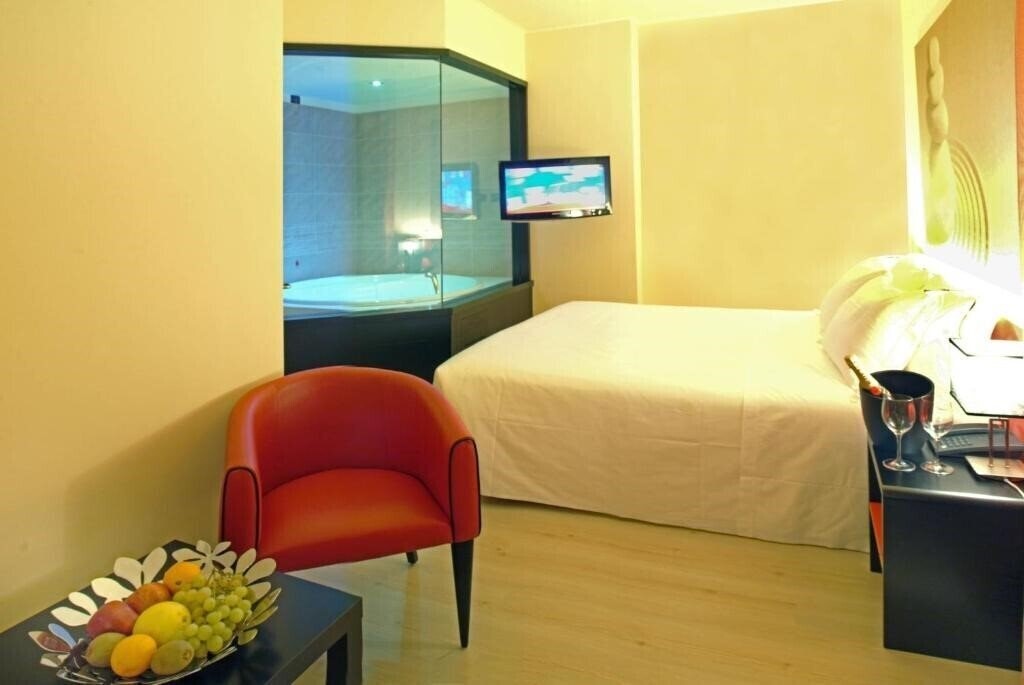 Апартаменти Amati Design 4*