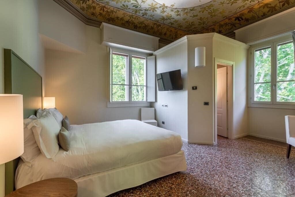 Вид I Portici Hotel Bologna 4*