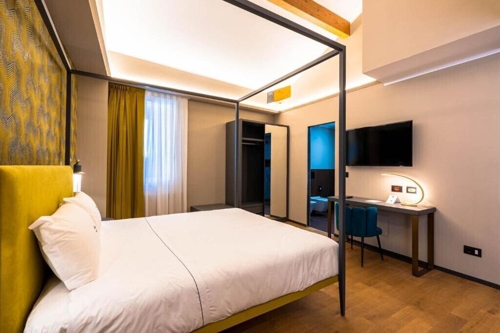 Территория Hotel Touring Bologna 3*