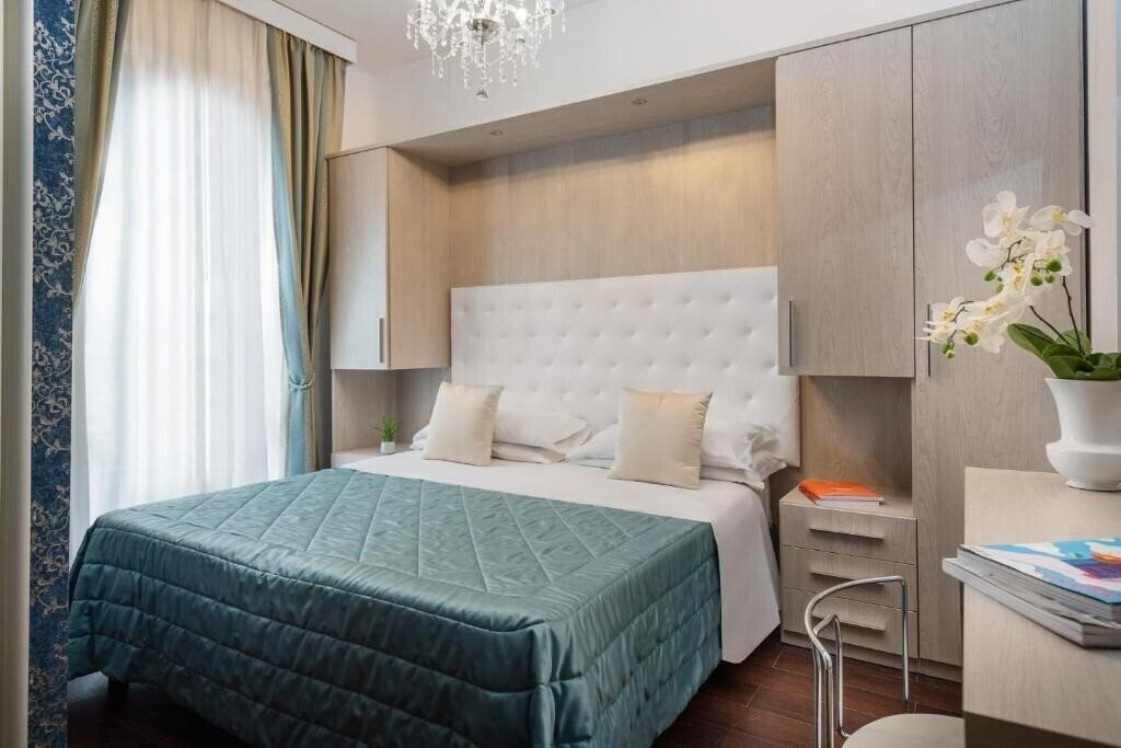 Территория Hotel Re Enzo 4*