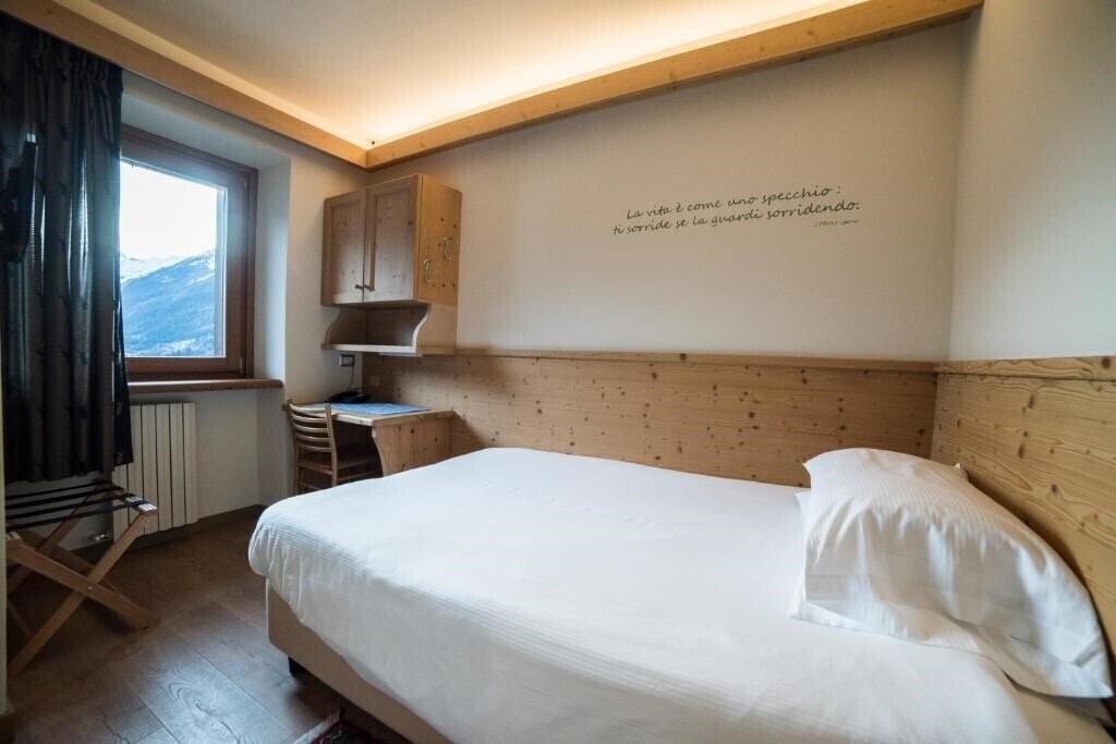 Территория Terme Hotel Bormio 3*