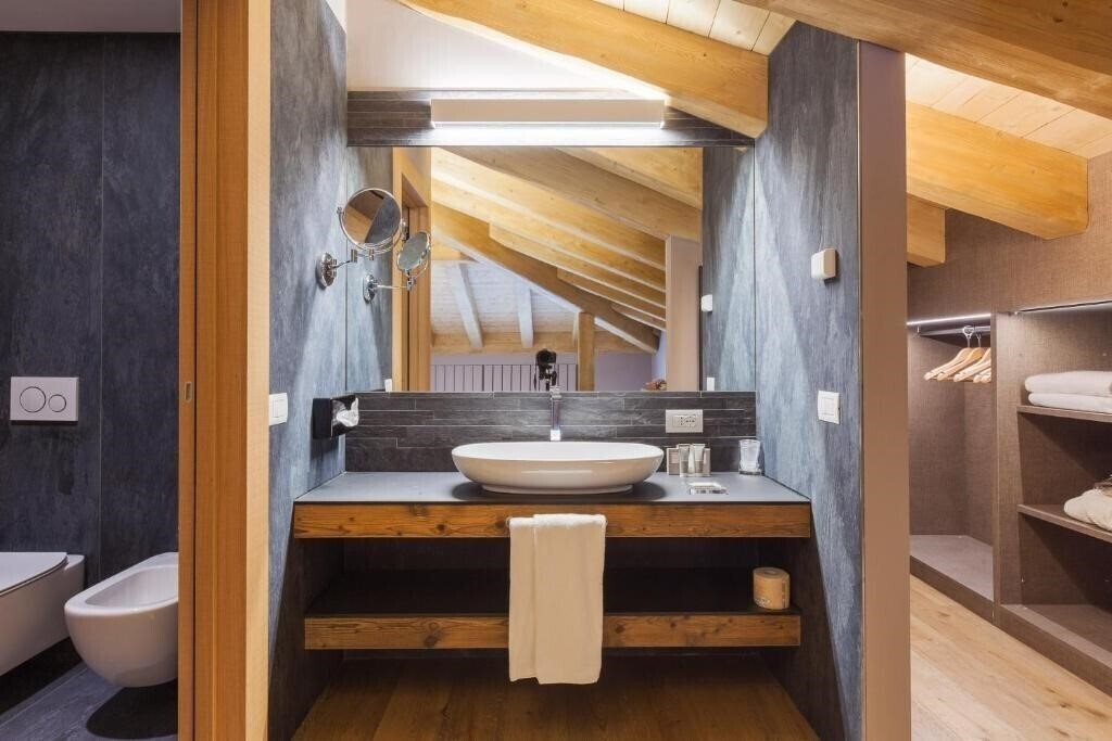 Отель Excelsior Planet 4*