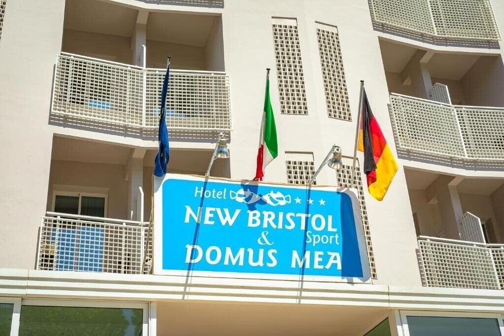 Панорама New Bristol Sport & Domus Mea 3*