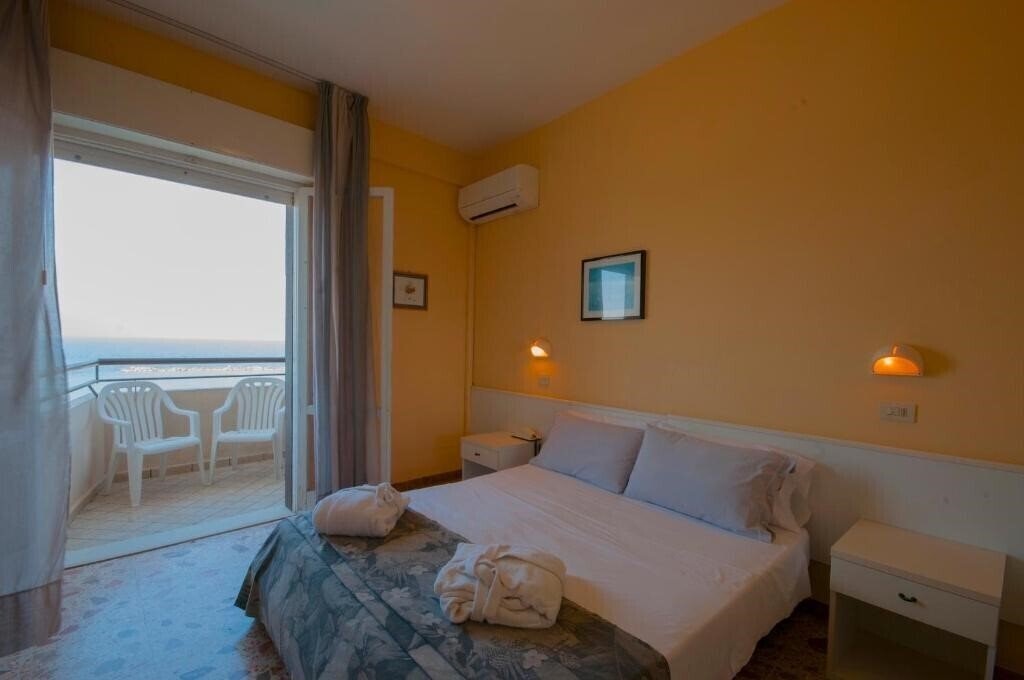 Панорама David Hotel (Cesenatico) 3*