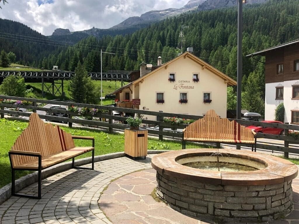 Апартаменты Fontana Hotel 3*