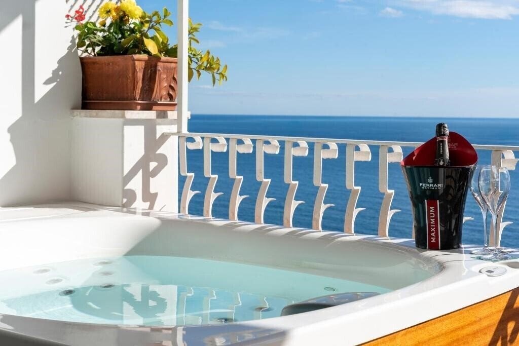 Картинка Eden Roc Suites Hotel 4*