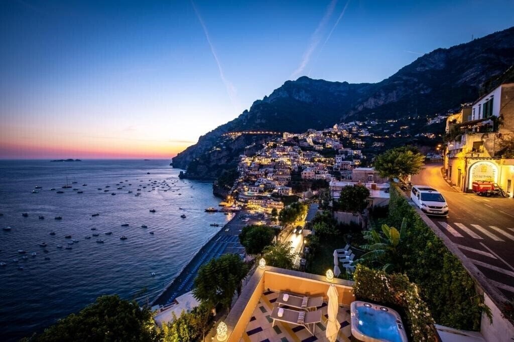 Апартаменты Eden Roc Suites Hotel 4*