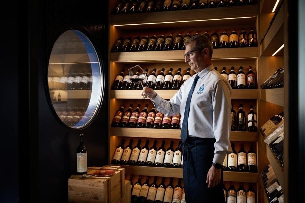 Панорама Eden Roc Suites Hotel 4*