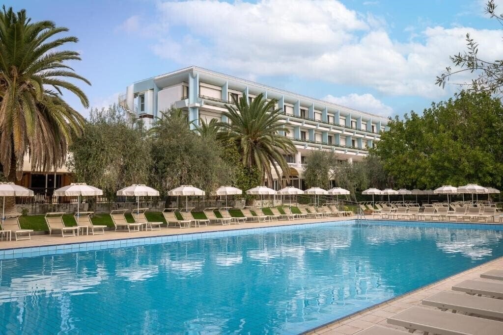 Зображення Unahotels Naxos Beach Sicilia 4*