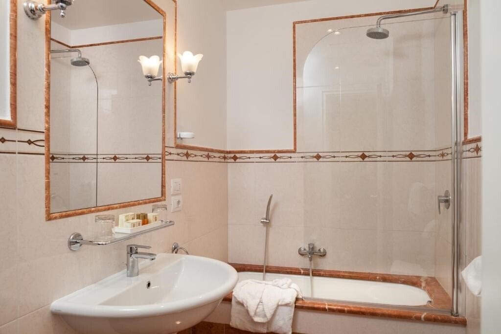 Панорама Executive 4*