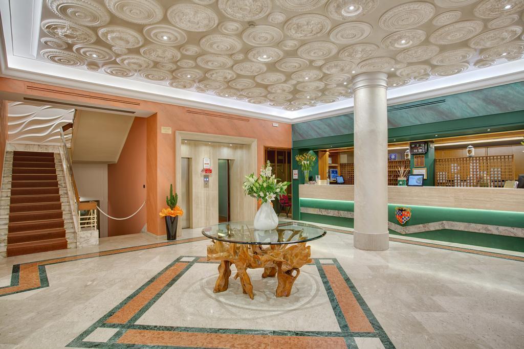 Панорама G. H. Adriatico 4*