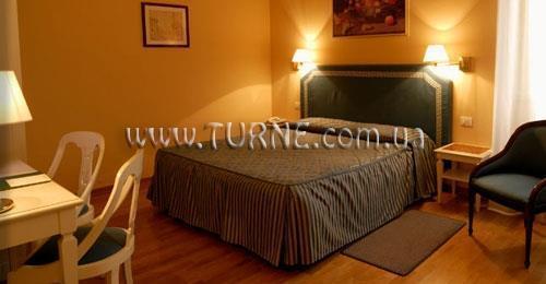 Зображення Carolus 4*