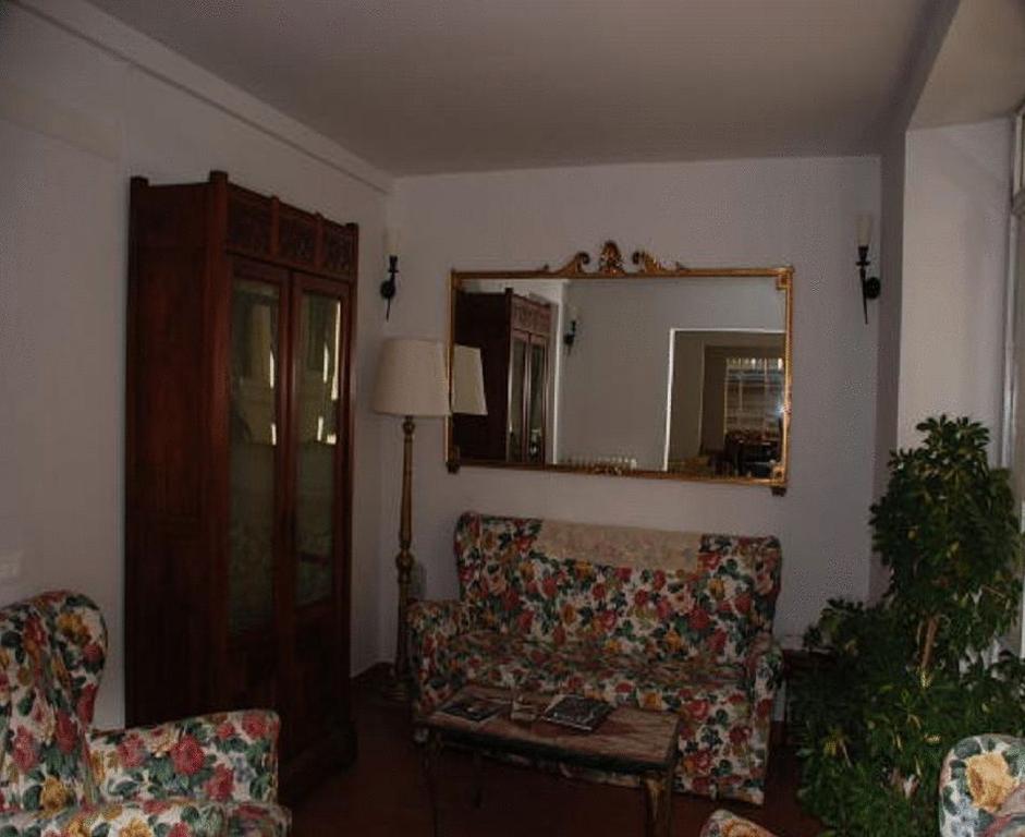 Апартаменти Medici Hotel 2*