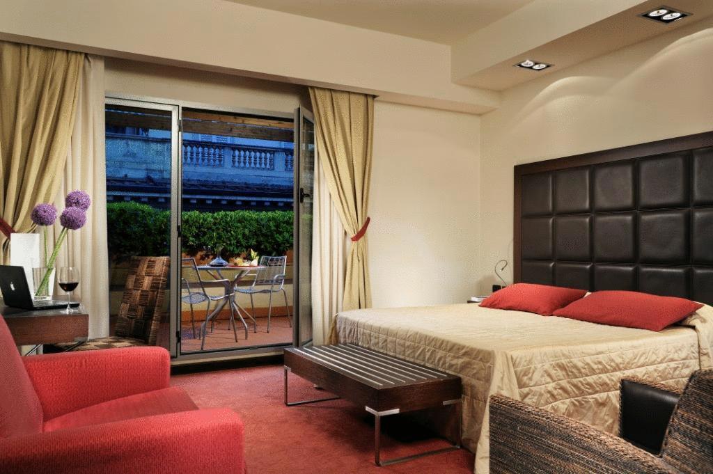 Територія Athenaeum Personal 4*