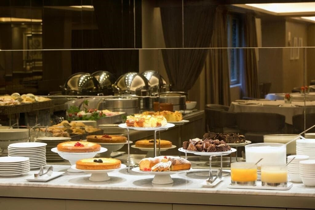 Фотографія Starhotels Michelangelo 4*