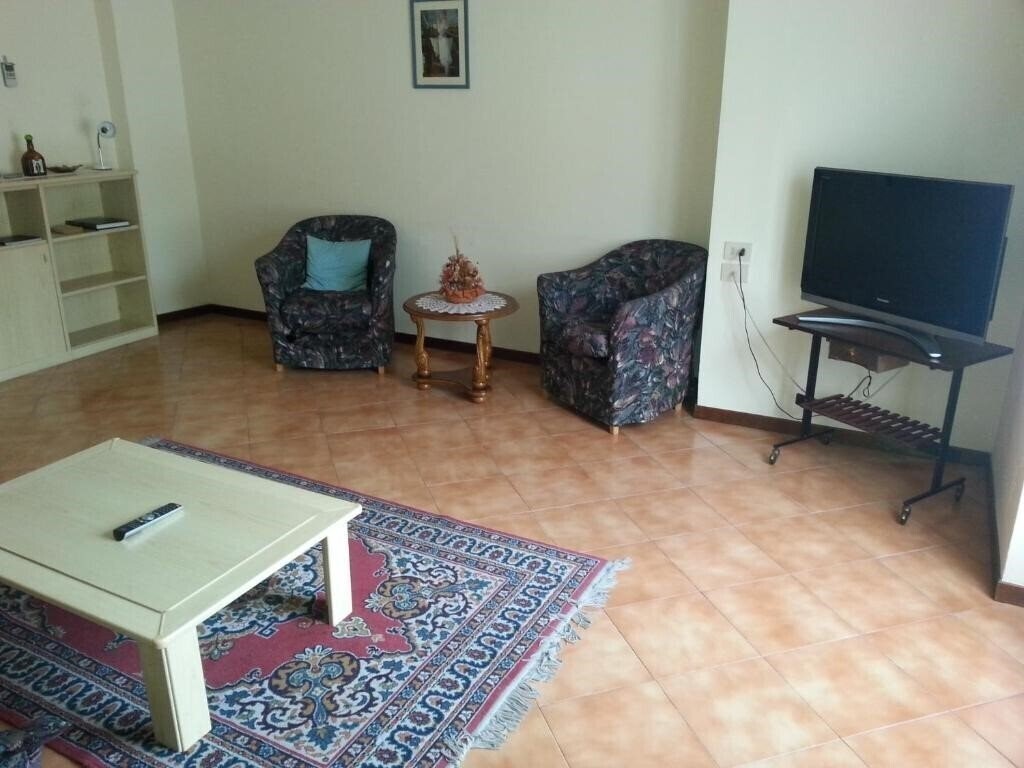 Фотографія Bodoni 2*