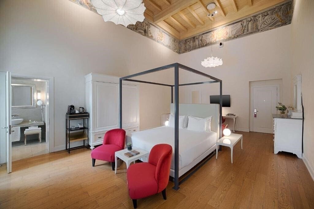 Фотографія Nh Collection Firenze Porta Rossa 4*