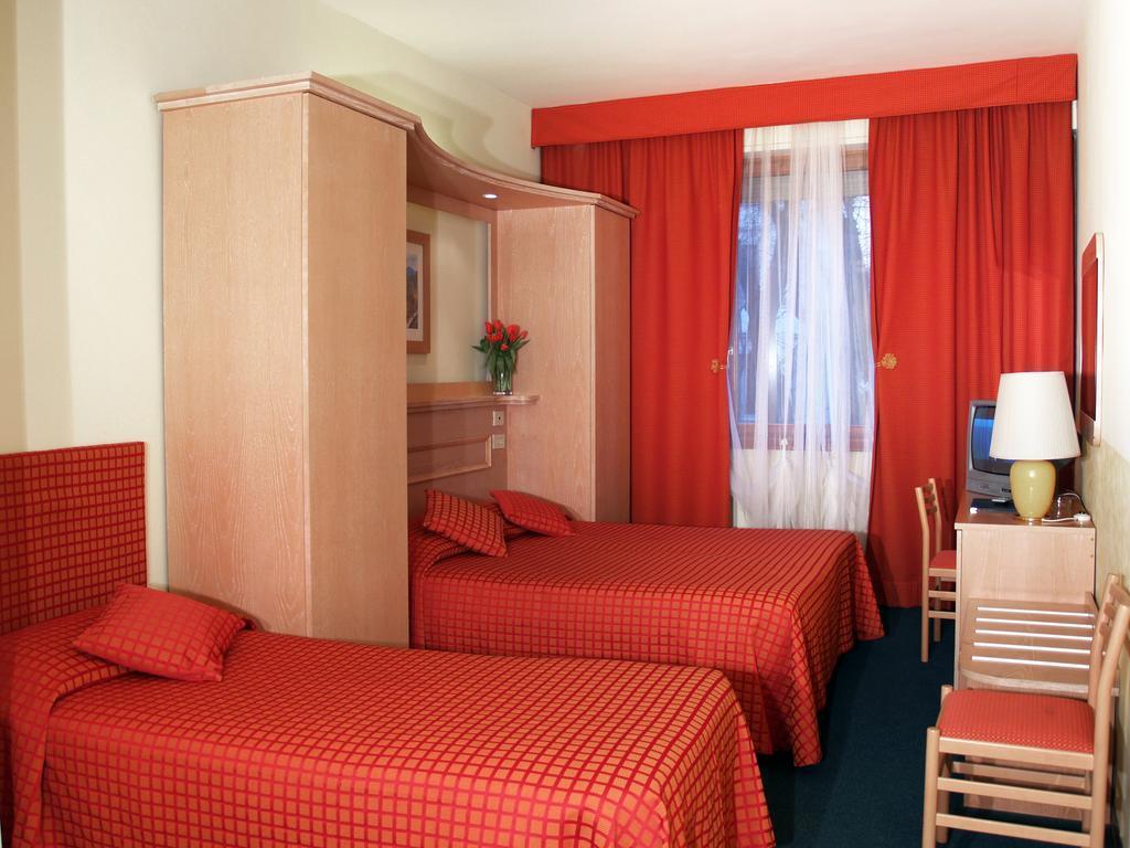 Панорама Hotel Meridiana 3*