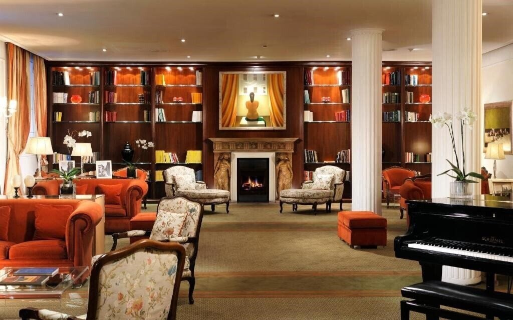 Панорама De La Ville Hotel (Florence) 4*