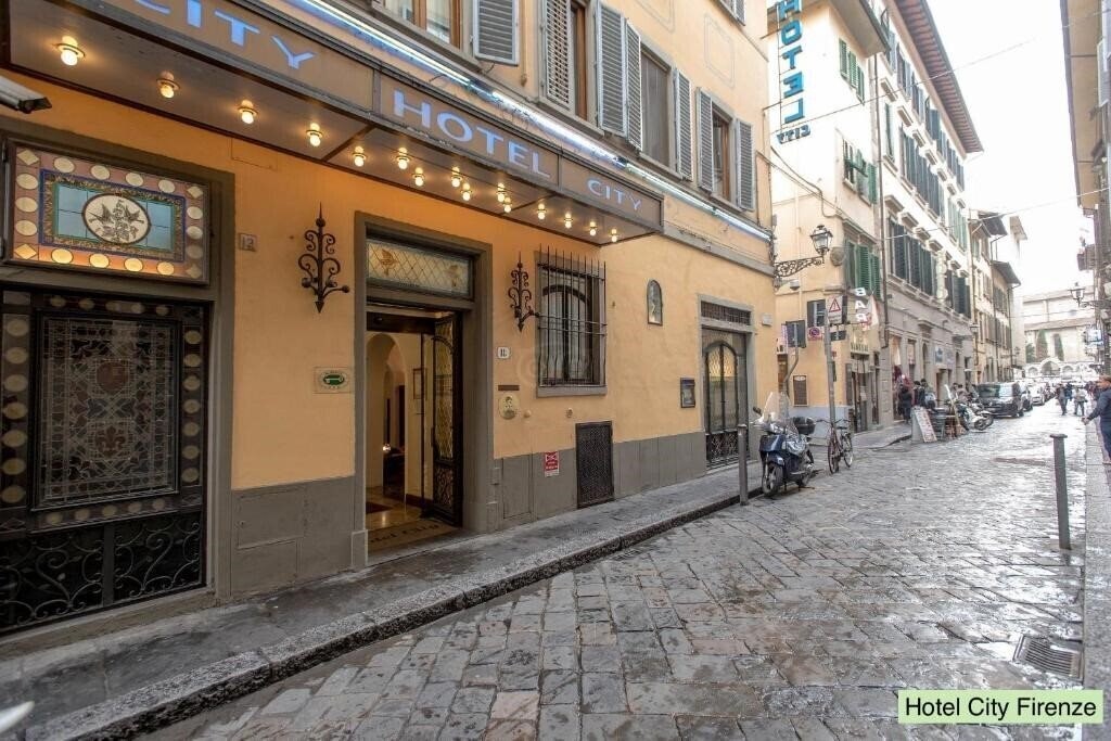 Отель Hotel City Florenz 3*