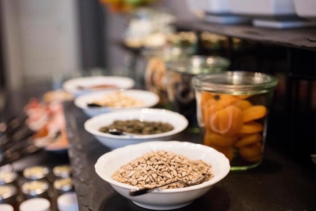 Панорама The Frame Hotel 4*