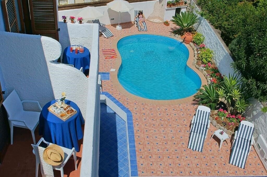 Зображення Iris 3*