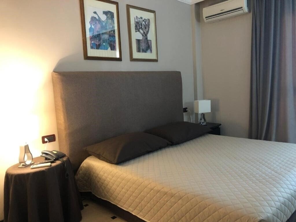 Панорама Domizia Palace 4*