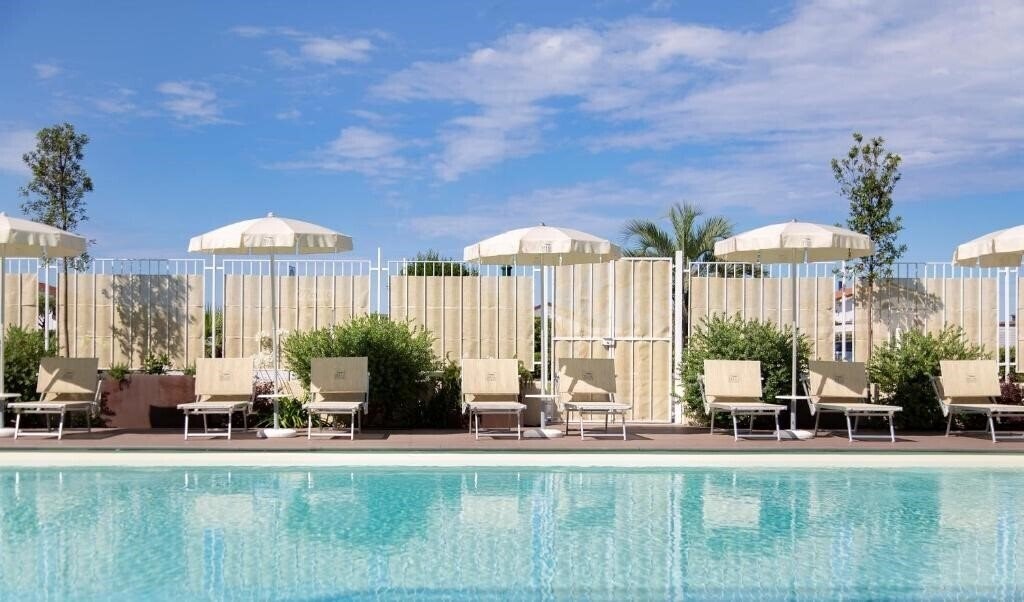 Апартаменты Grand Hotel 4*