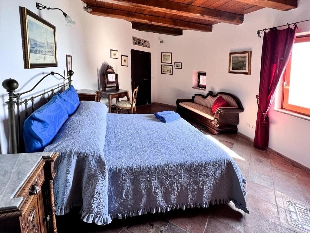 Територія Villaggio Aeneas Landing Hotel 3*