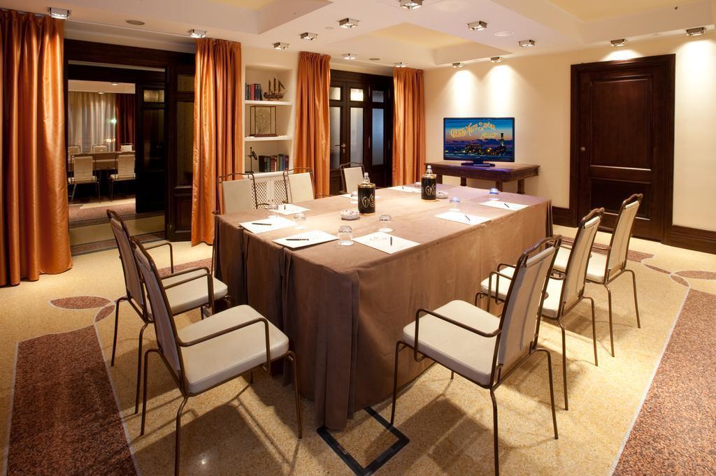 Апартаменты Grand Hotel Savoia 5*