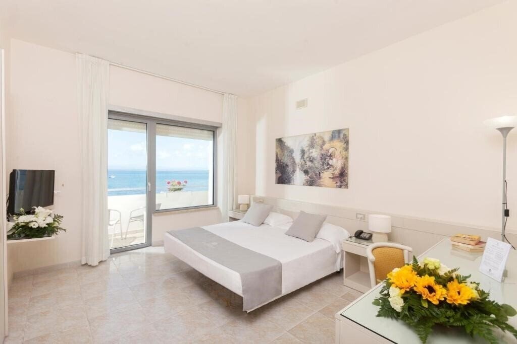 Вид Baia D'Argento 4*