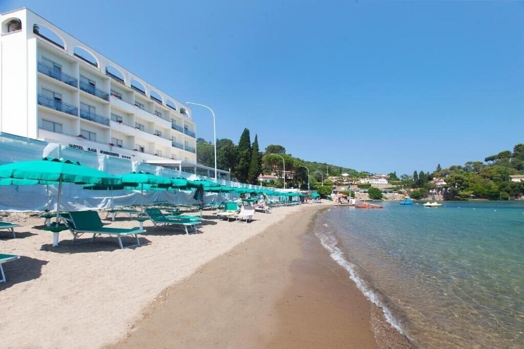 Апартаменты Baia D'Argento 4*