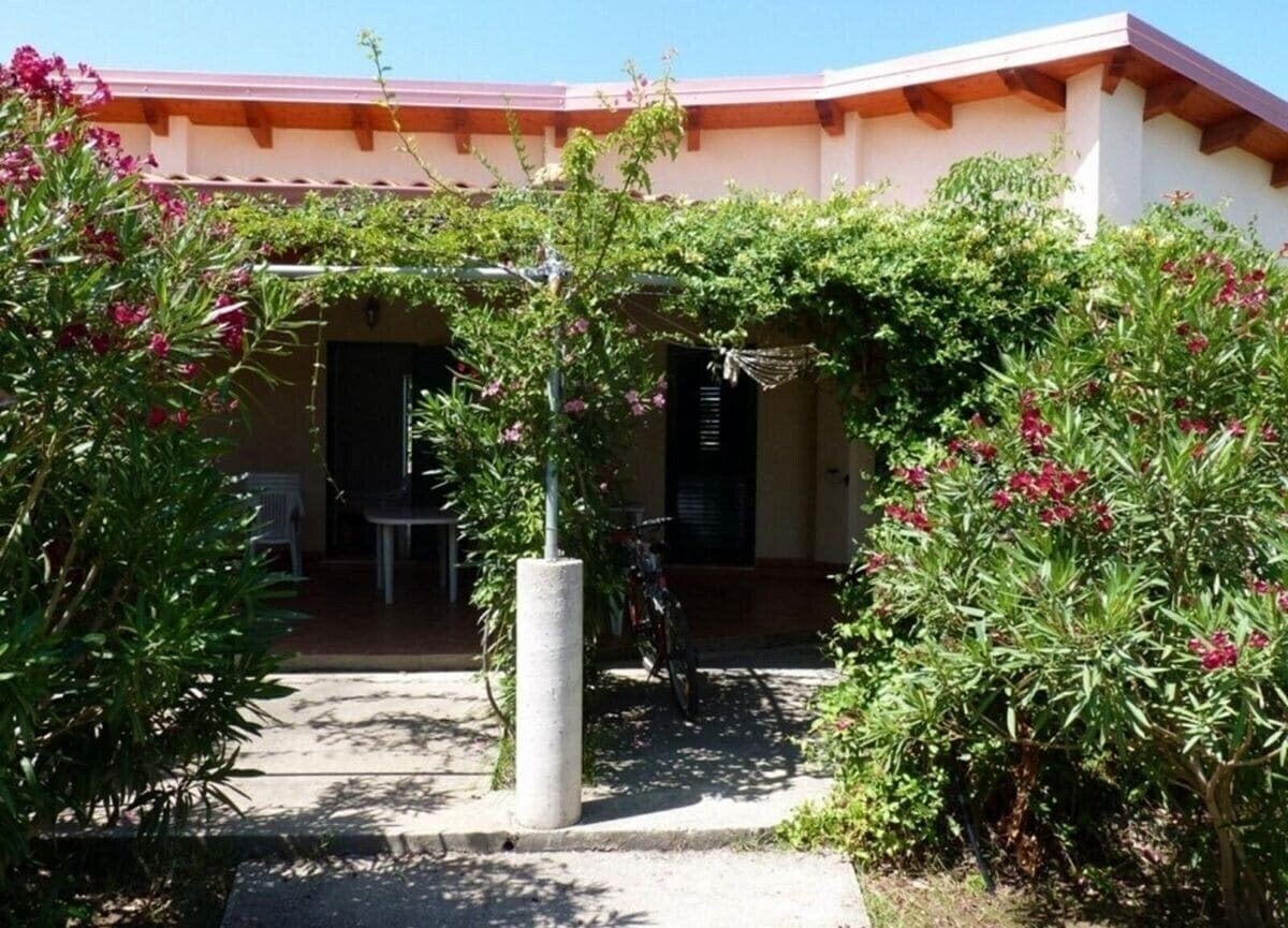 Апартаменти Baia Di Zambrone 3*