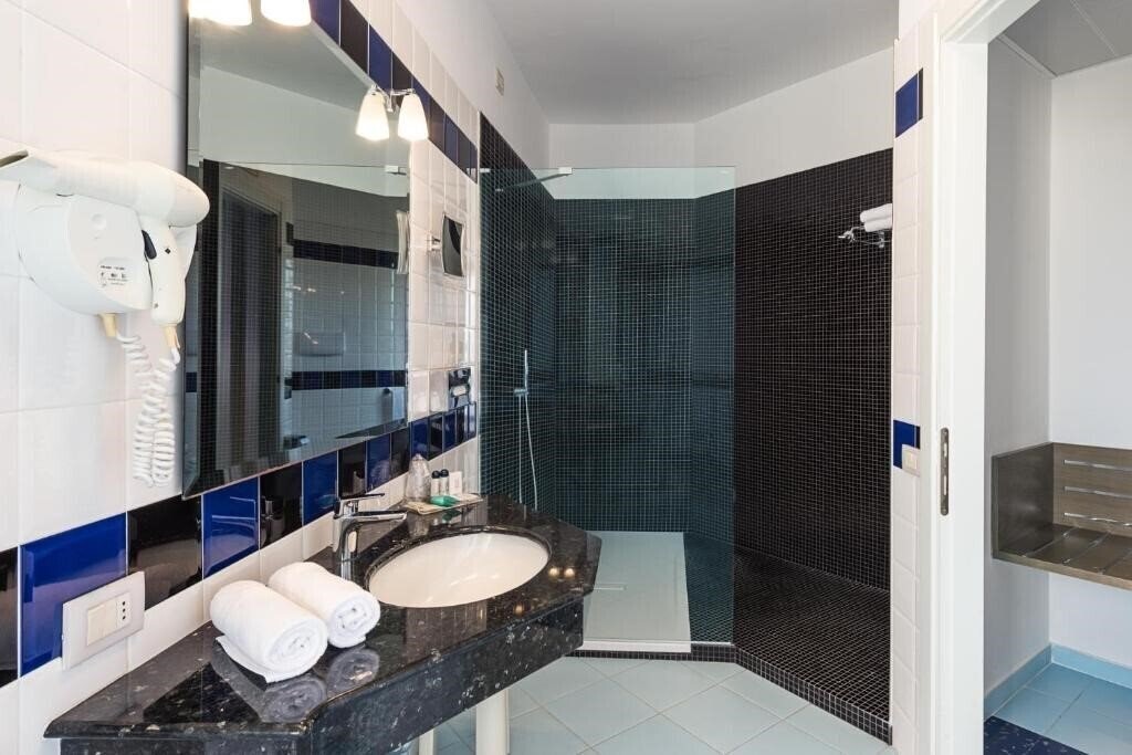 Апартаменти Rada Siri 4*