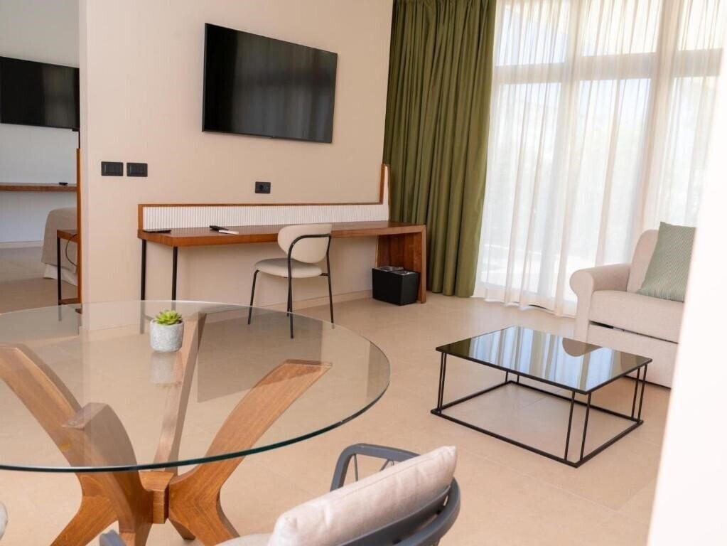 Вид Ananea Tropea Yatching Resort (ex. La Pineta) 4*