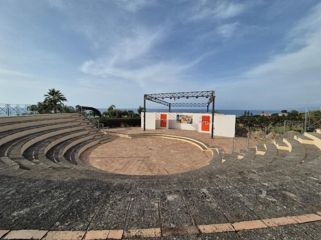 Панорама Futura Style Dolomiti Sul Mare 3*