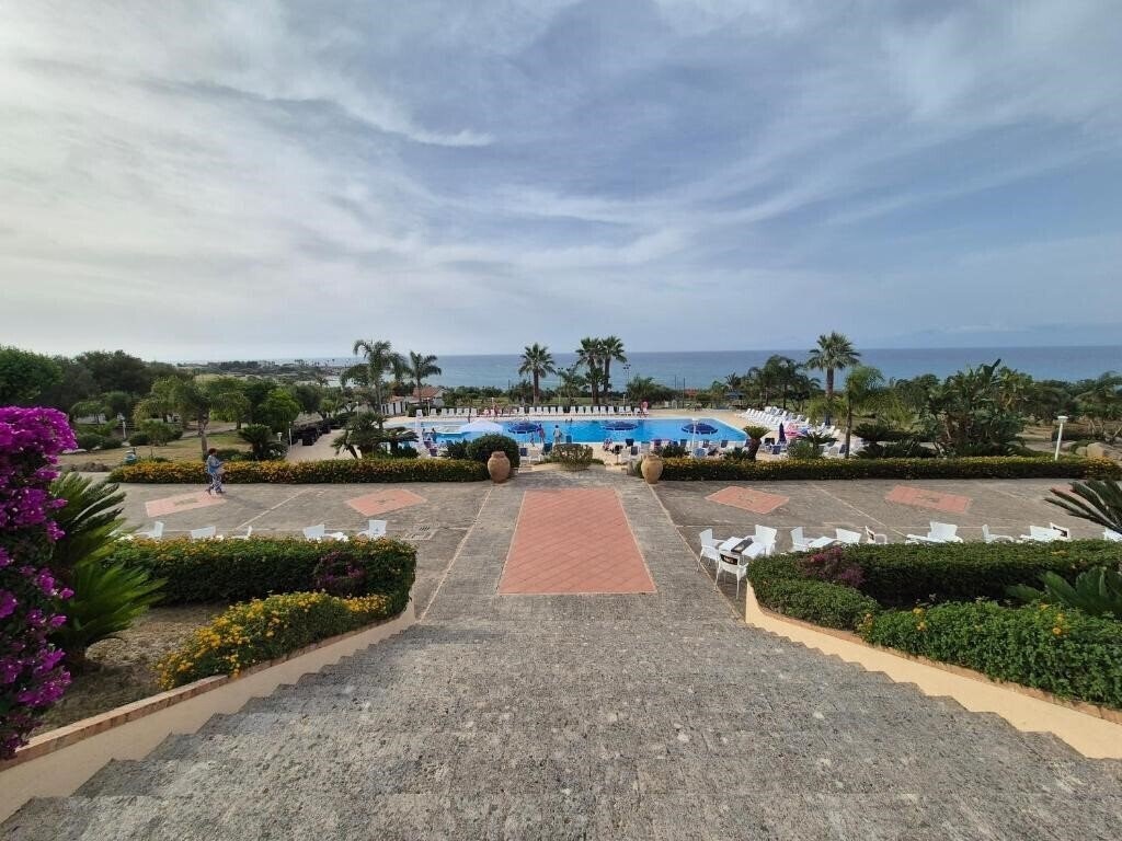 Територія Futura Style Dolomiti Sul Mare 3*