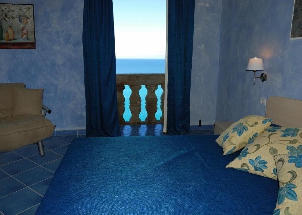 Отель Blu Tropea Maison 2*
