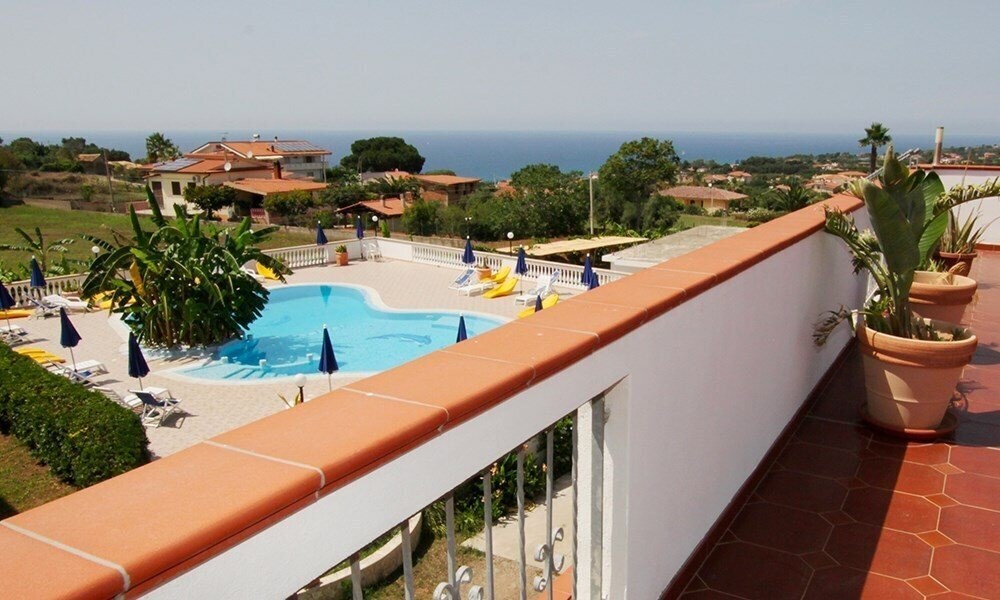 Территория Eolo Sunrise Apartaments апартаменты